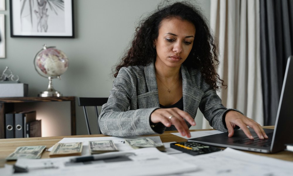 Affording Your Dream Destinations: The Budgetnista’s Step-by-Step Savings Plan